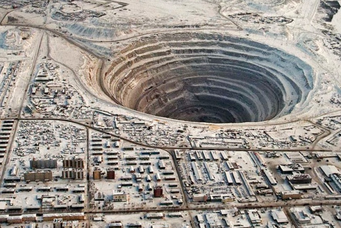 Mir diamond mine Sibirien